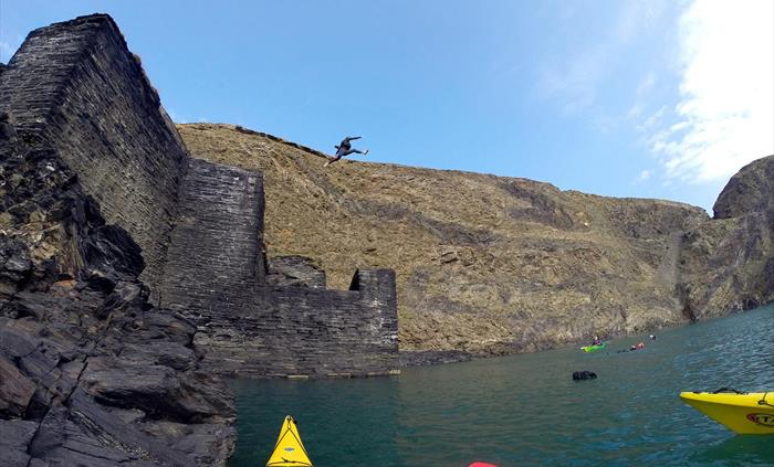 Coasteering in Abereiddy